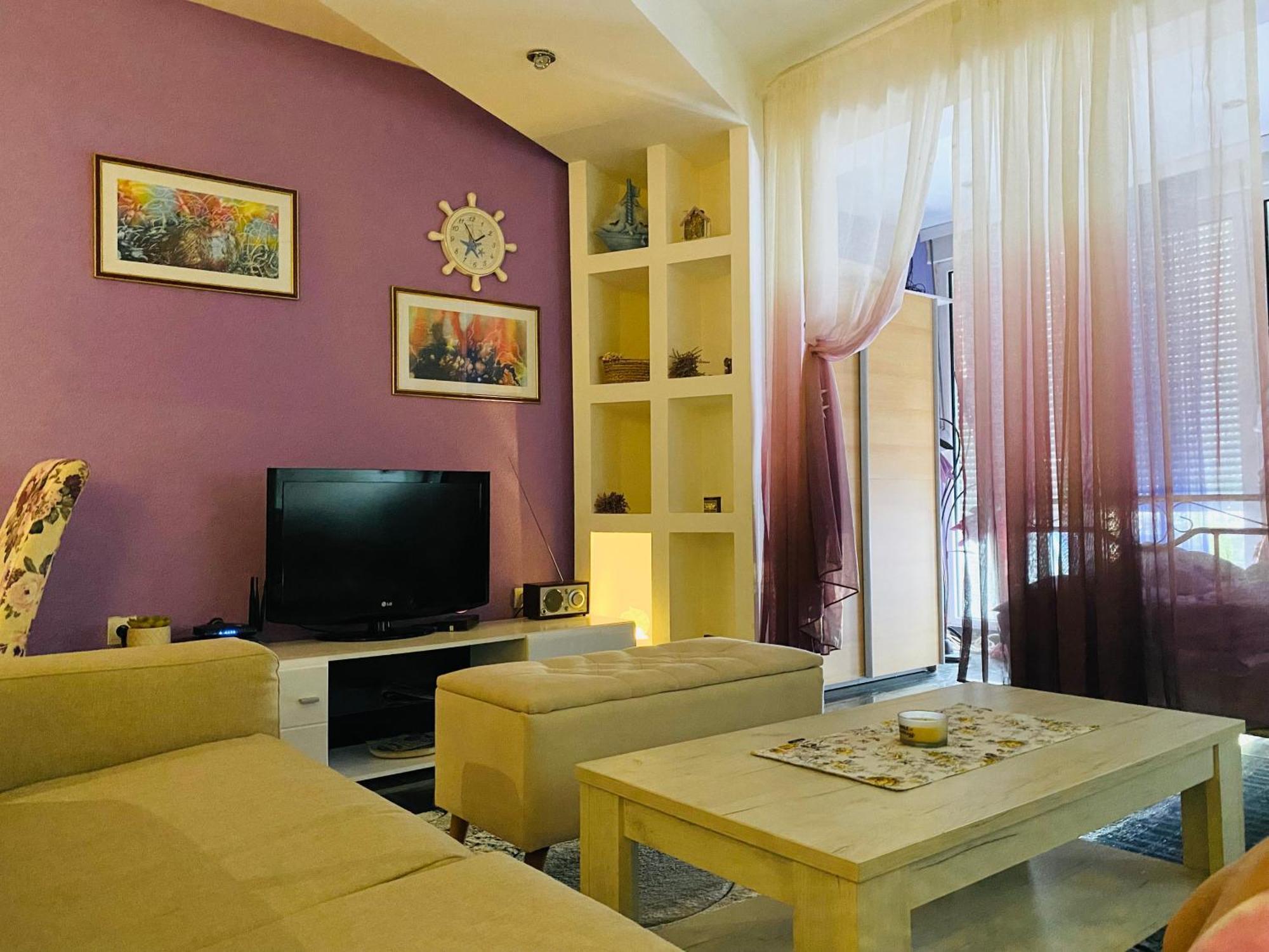 Dorotea Butterfly Budva Luaran gambar
